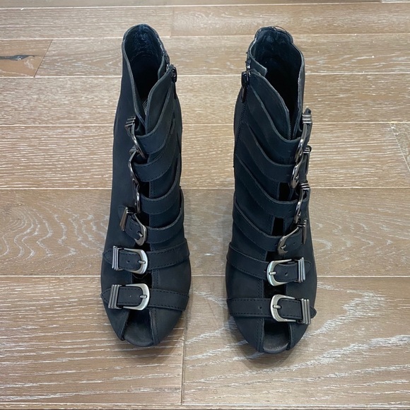 Trouve Designer Rocker Bootie | Black | 9M - Picture 3 of 7